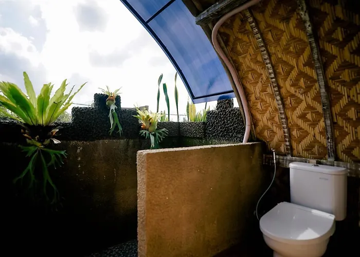 ロッジ Alvia Joglo House & Private Pool Tampaksiring